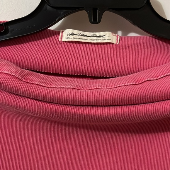 We the free  Gigi Pink Off The shoulder top  NWOT - Picture 5 of 10